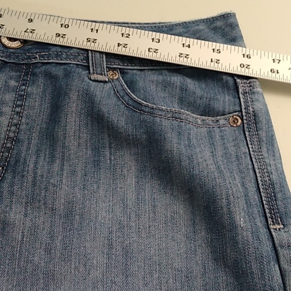 Wrangler denim 5 pocket jean shorts - Picture 2 of 8